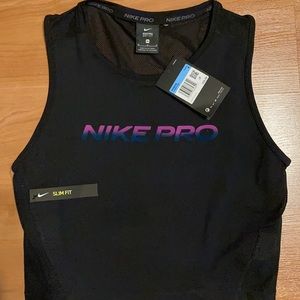 🔥Nike Pro Crop Top (sz m) 🔥